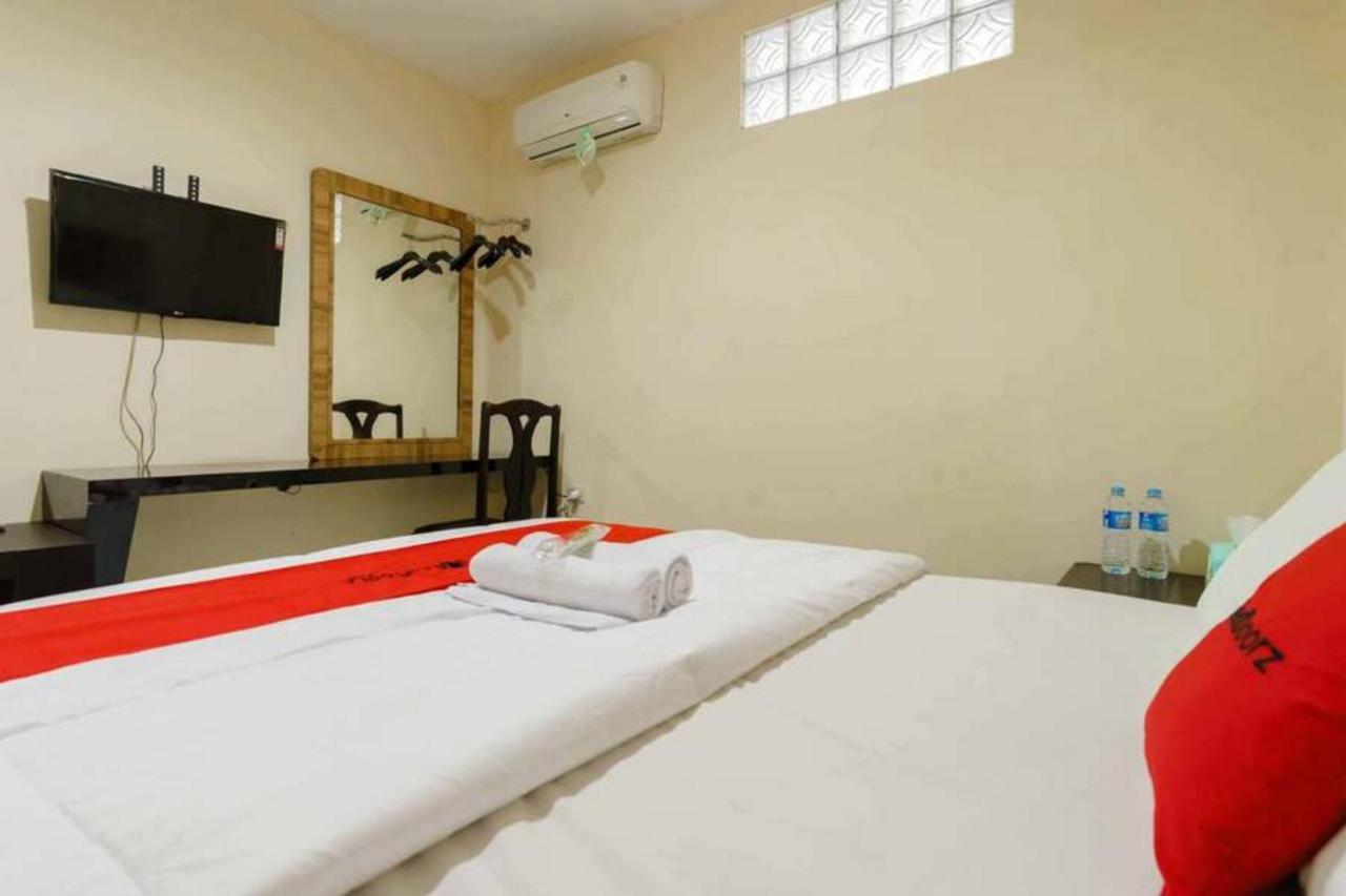 Reddoorz @ Dwipa Wisata Hotel Bandar Lampung Extérieur photo